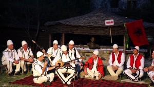 Bards singing epic songs during Etno Fest. | Photo: BIRN