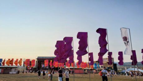 Purple flags at the Sunny Hill festival for this year’s festival’s theme “A Flag for Her”, against gender based violence. Photo: BIRN