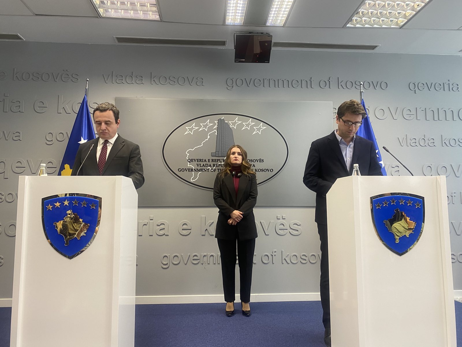 Kosovo Prime Minister, Albin Kurti (L), Minister of Finance, Hekuran Murati (R) at a Press Conference on October 29, 2024 in Prishtina. Photo: BIRN