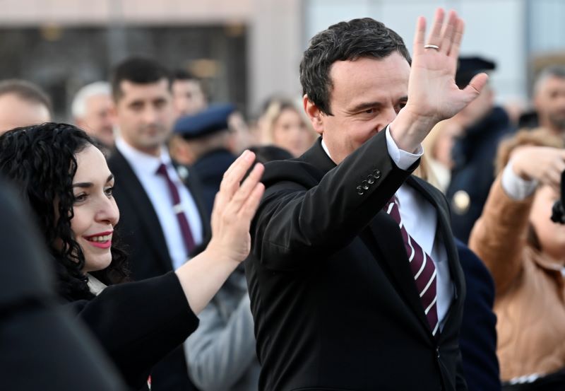 Kosovo President Vjosa Osmani (L) and Kosovo Prime Minister Albin Kurti (R) on the occasion of Kosovo's 15th independence anniversary in Pristina, Kosovo, 17 February 2023. Photo: EPA/GEORGI LICOVSKI