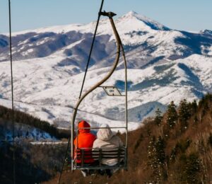 Ski lift at Brezovica. Photo: BIRN/Denis Sllovinja