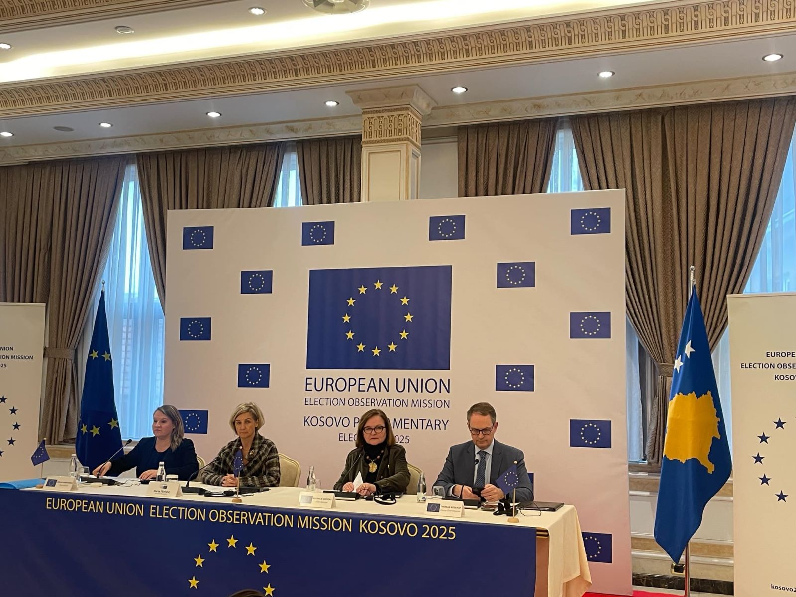 Nathalie Loiseau, Chief Observer of the EU Election Observation Mission (second from right), and Marta Temido, Head of the European Parliament delegation (second from left), present the report on Kosovo's elections on February 11, 2025. Photo: BIRN