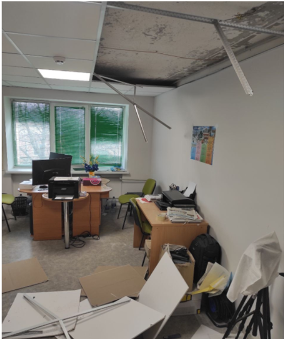 Damage done to the office of the ‘Izium Horizons’ newspaper by a Russian rocket attack, 4 February 2025. Photo credit: Kostyantyn Grygorenko.