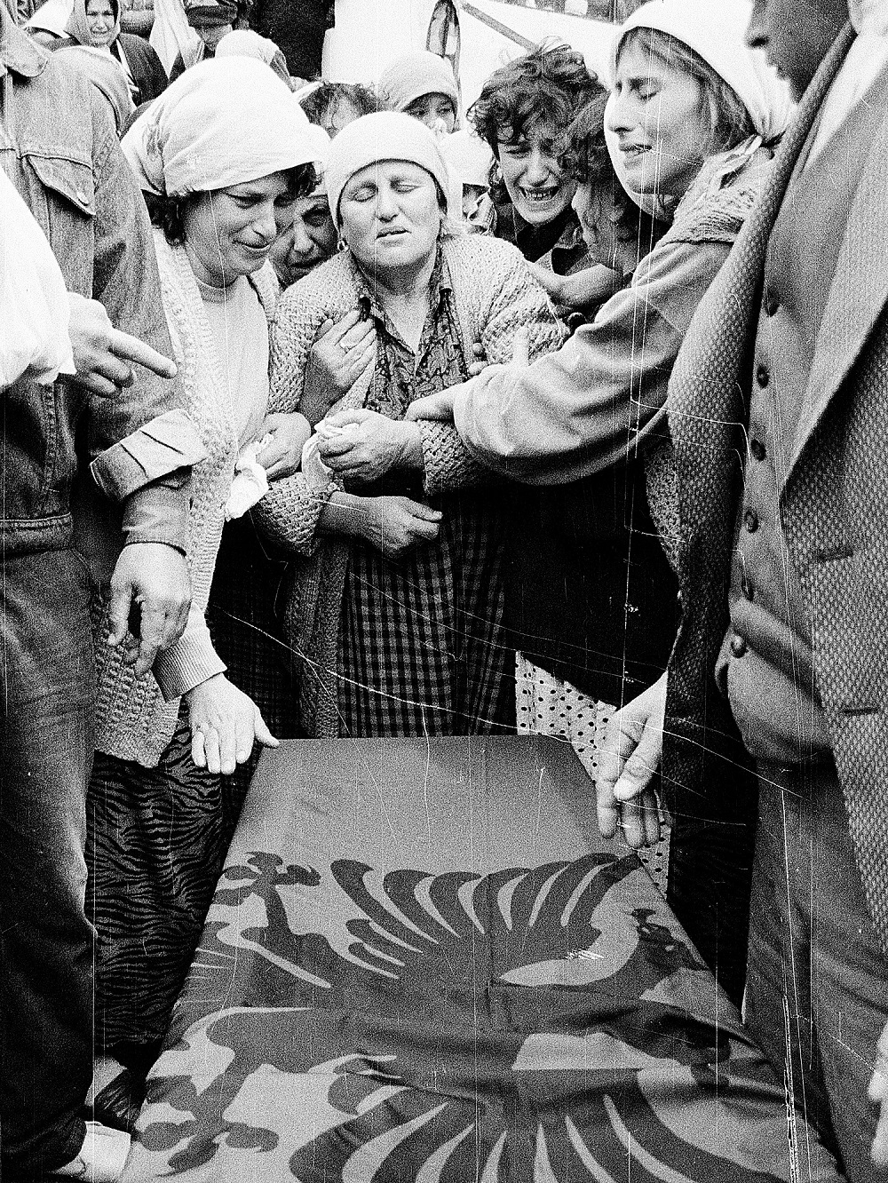 The funeral of Fatmir Krasniqi in Prishtina, killed in May 1991 during his mandatory military service. Photo: Courtesy of Ridvan Slivova