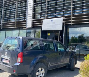 Police conduct raid at Ministry of Agriculture over suspected procurement irregularities on May 27, 2025. Photo: BIRN