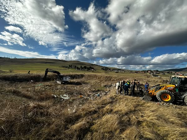 Exhumations over suspected mass grave in Shtavlaj, Serbia, in November 2023. Photo: Government Commission on Missing Persons.