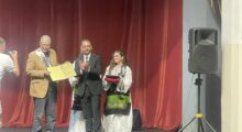 British journalist, Vaughan Smith (L), receiving the 'Honorary Citizen' award in Skenderaj, June 18, 2025. Photo: BIRN