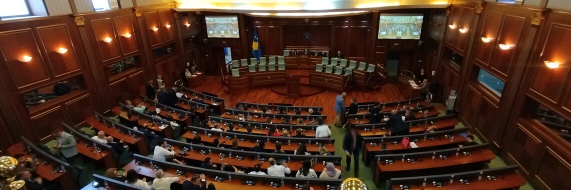 MPs gather before the 52nd failed attempt to constitute the parliament on July 25, 2025. Photo: BIRN.