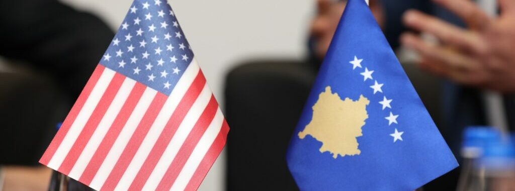 The flag of Kosovo and the USA. Photo: Office of the Prime Minister of Kosovo