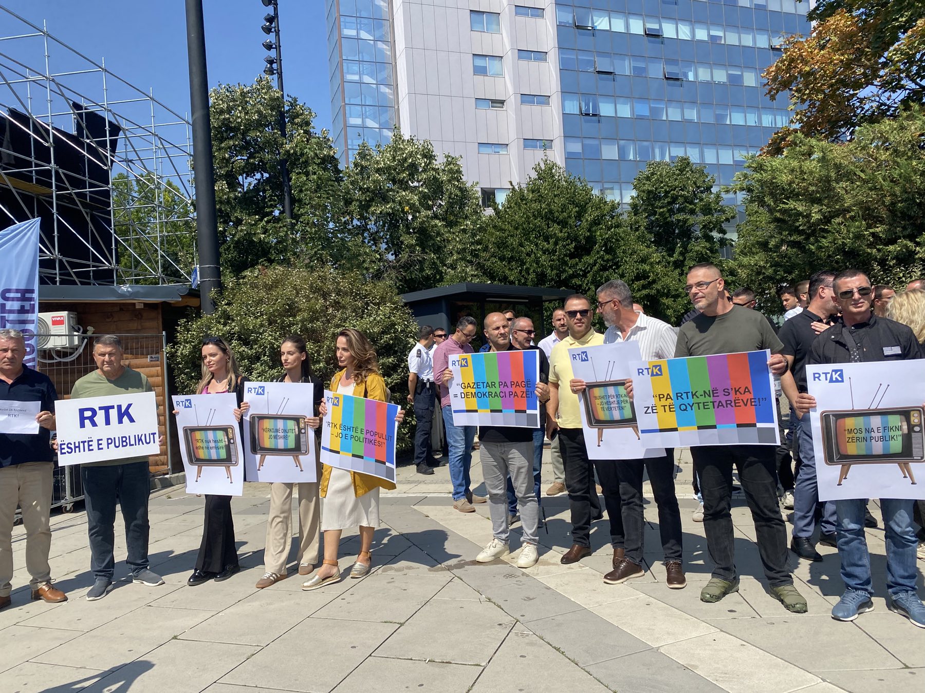 RTK workers’ union protest in front of the government building on August 6, 2025. Photo: BIRN
