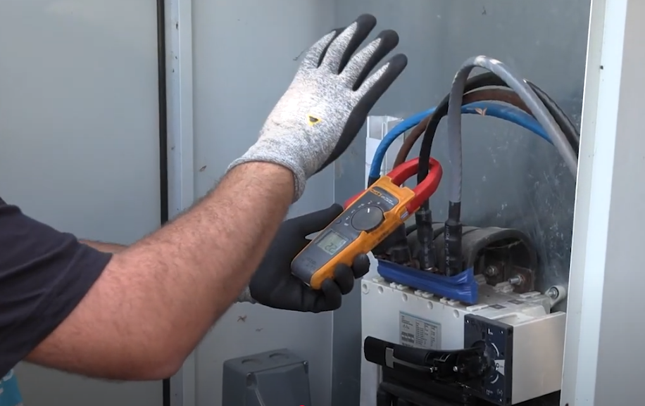 KEDS teams inspecting businesses for electricity theft. Photo: BIRN