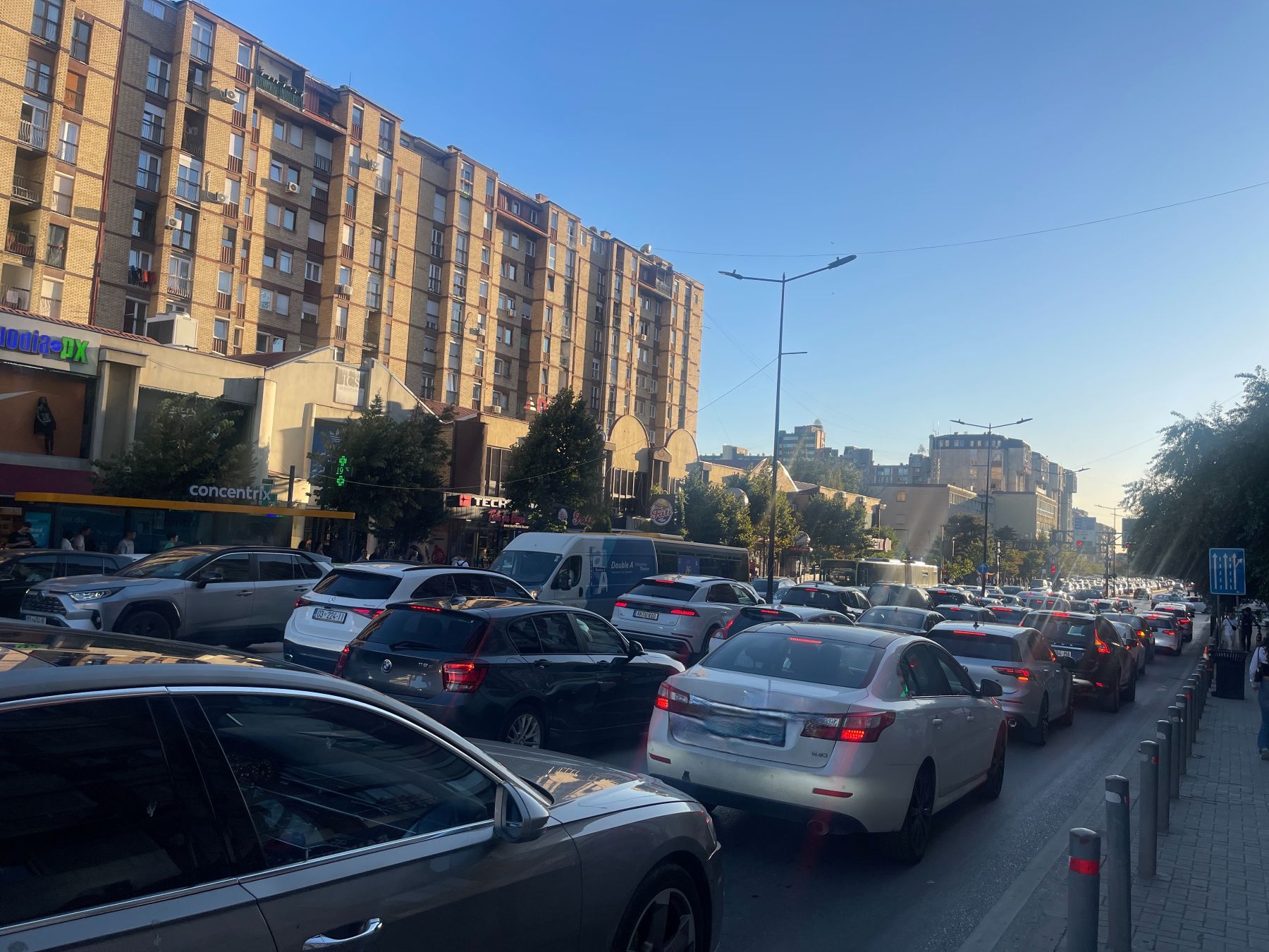 Traffic in Prishtina during rush hour. Photo: BIRN