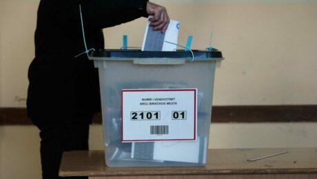 Illustration. A Kosovo citizen votes in the February 2025 parliamentary elections. Photo: BIRN/Denis Sllovinja