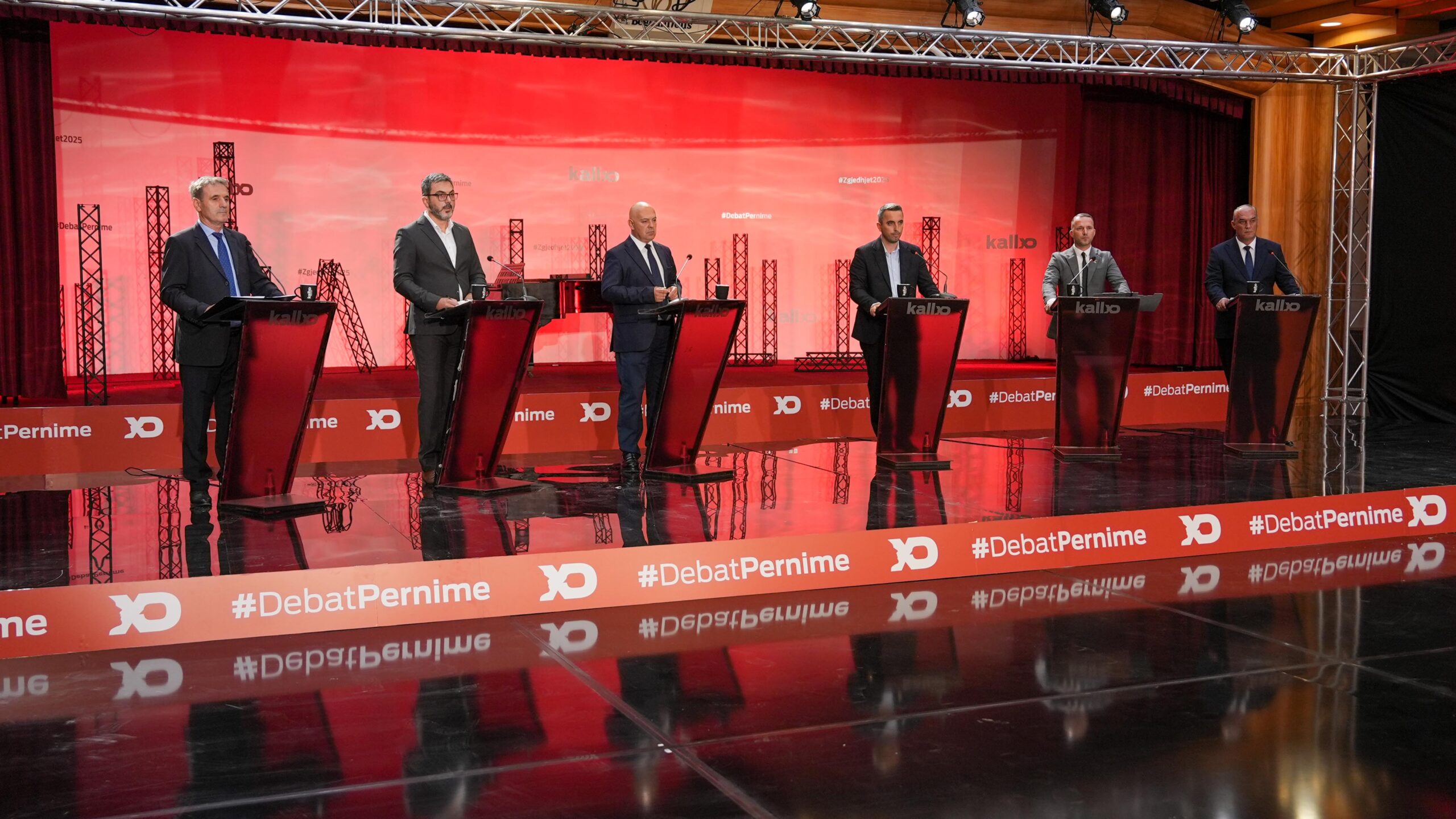 The candidates for mayor of the municipality of Gjakova, on the ‘Debat Përnime’ TV programme on September 29, 2025.