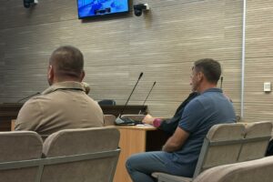 Dusan Dobrac (R) and Milos Radosavlevic (L) at the Pristina Basic Court on August 31, 2026. Photo: BIRN.