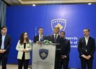 Kosovo presidential candidate Bekim Sejdiu (C) at a joint press conference with (L-R) Vetevendosje MP Hekuran Murati, former President Vjosa Osmani, LDK leader Lumir Adbixhiku, LDK MP Lutfi Haziri, and Vetevendosje leader Albin Kurti in Pristina on August 31, 2026. Photo: BIRN.