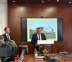 Blerim Isufaj (C), Chief Prosecutor at the Kosovo Special Prosecution, with prosecutor Valdet Gashi on September 4, 2026. Photo: BIRN.